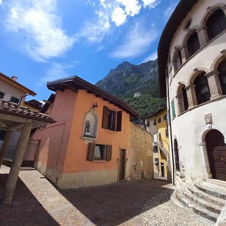 North Lake Riva Apartment, Steps From The Garda Lake Exterior photo