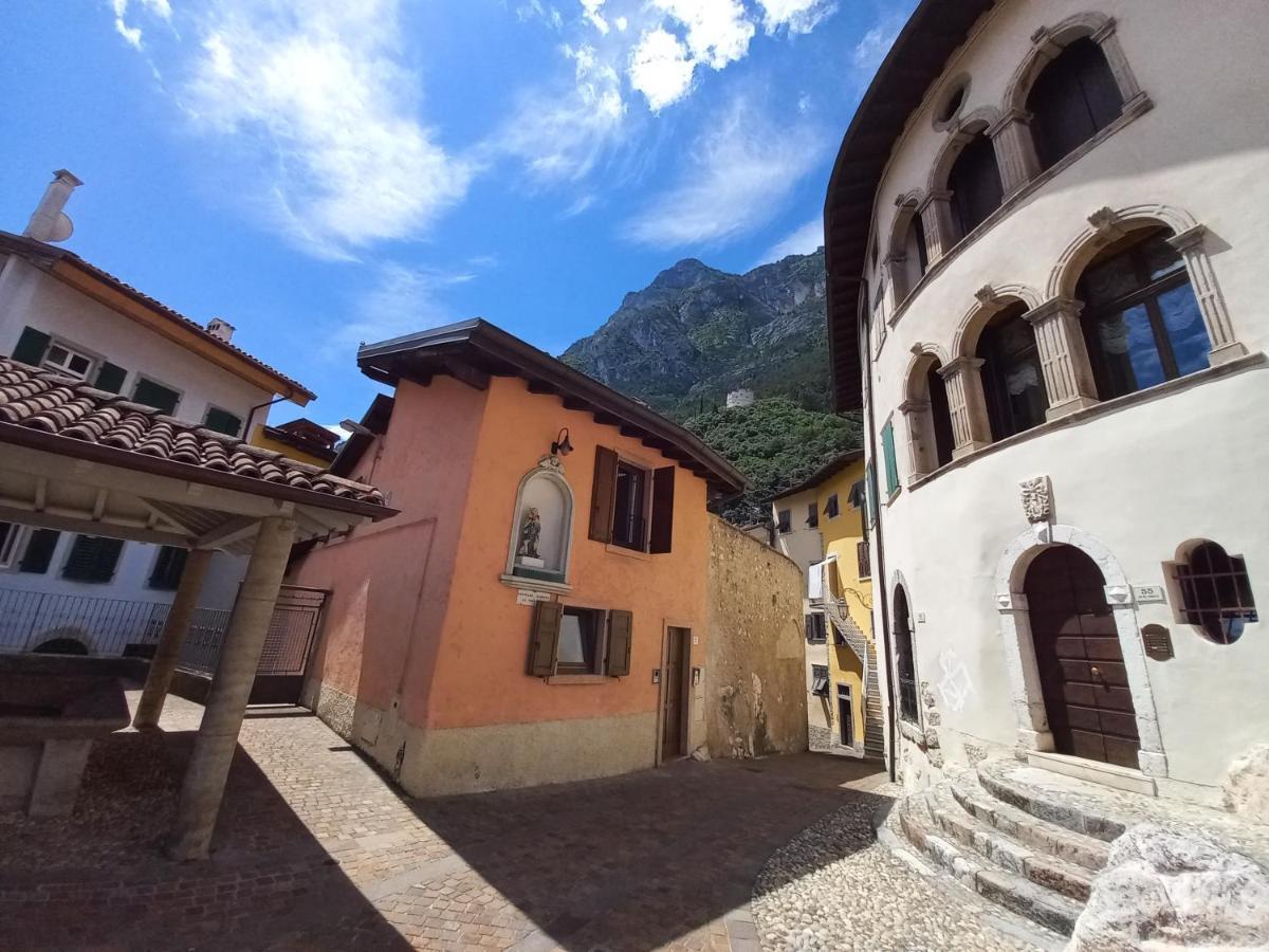 North Lake Riva Apartment, Steps From The Garda Lake Exterior photo
